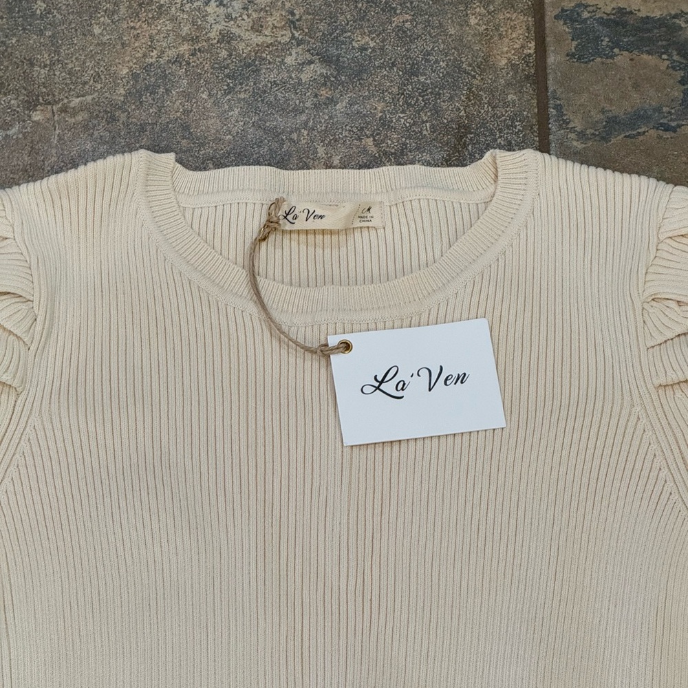 Vici Puff Sleeve Top - Picture 4 of 8